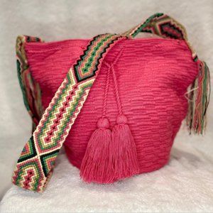 Crossbody Colombian Bag Mochila Wayuu, fuchsia bag